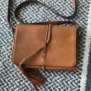 💥beautiful crossbody bag.Just Like New. Rich honey brown.